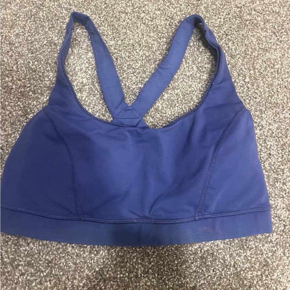 Lululemon sports bra